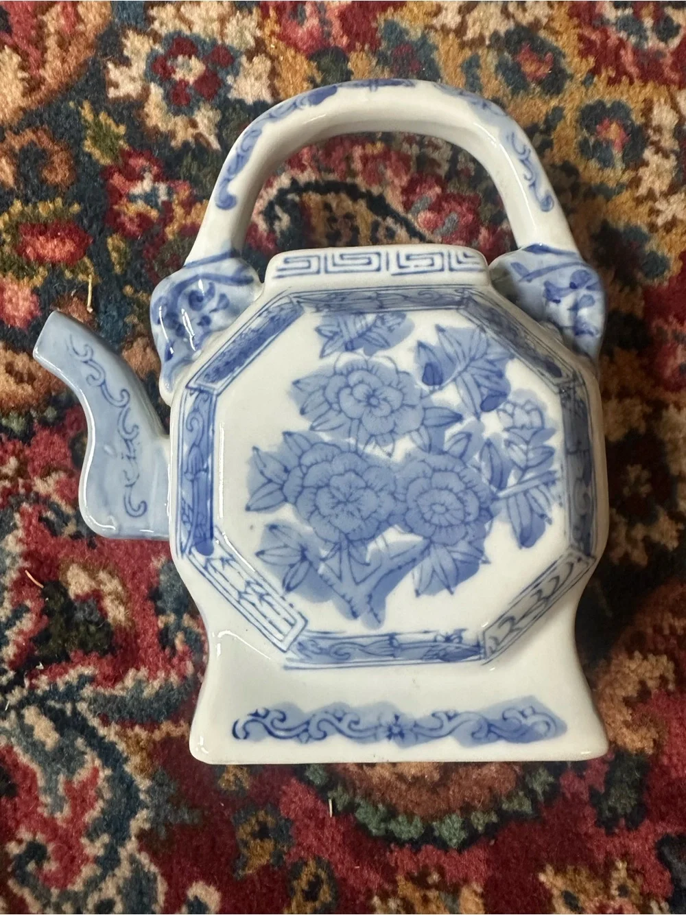 Set of 2 Vintage Chinese Porcelain Teapots.